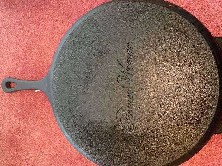 13” Pioneer Woman Cast Iron Skillet