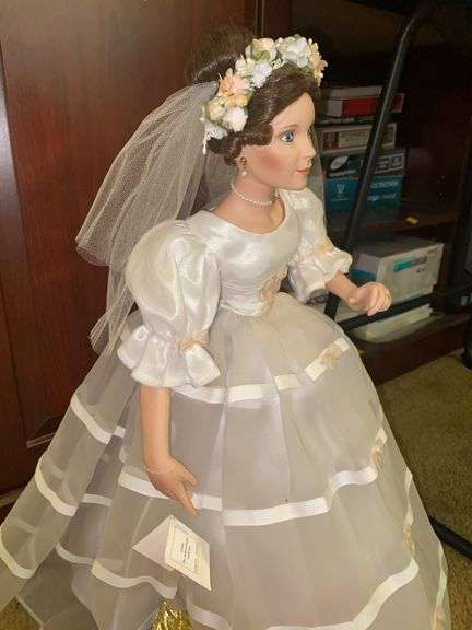 Seymour Mann Connoisseur Collection Christmas Angel Porcelain Doll, Ashton Drake 1999 Bridal Porcela