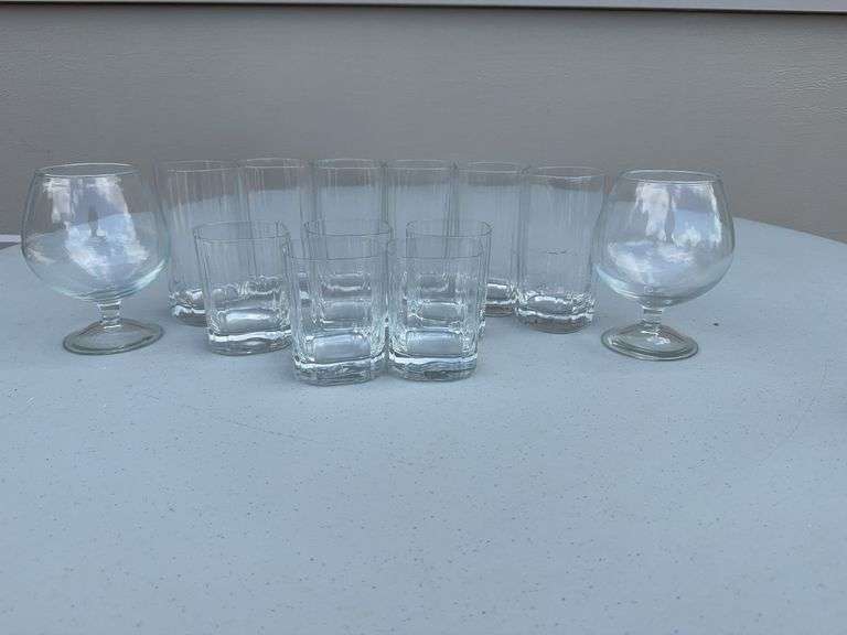 (13) Glasses