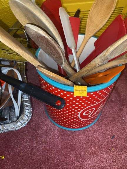 Assortment of Kitchen Utensils