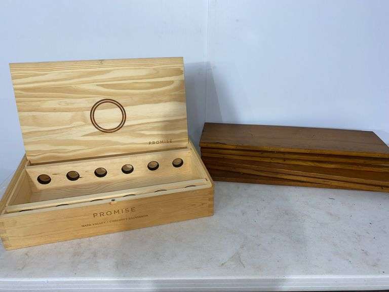 Promise Wine Crate & Wooden Leaves
