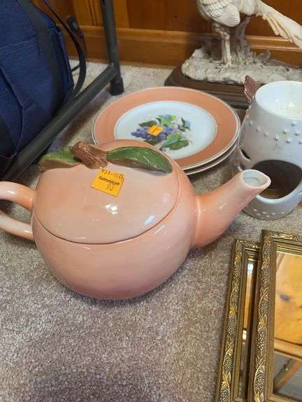 Assortment of Decor