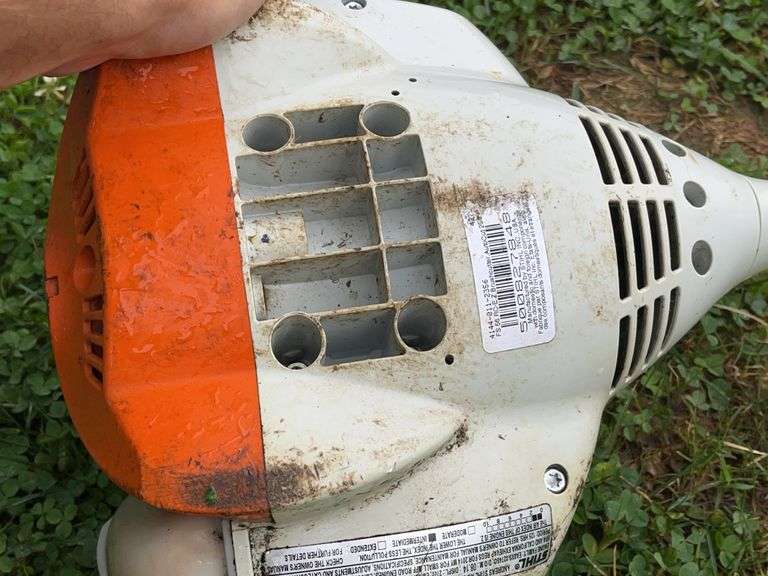 Stihl FS 56 RC Weedeater