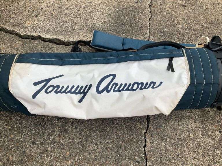 Silver Scot Golf Bag with Clubs