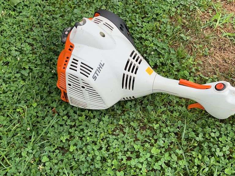 Stihl FS 56 RC Weedeater