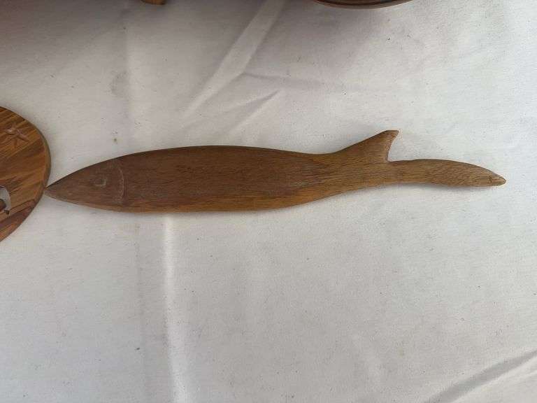 (2) Wood Bowls, Bird House, Peace Wood Work, and Wood Fish