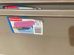 (3) matching Rubbermaid totes with lids