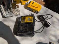 DeWalt 6.5" circular saw with battery and charger
