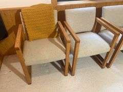 (4) matching office chairs