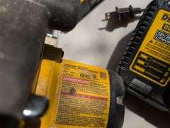 DeWalt 6.5" circular saw with battery and charger