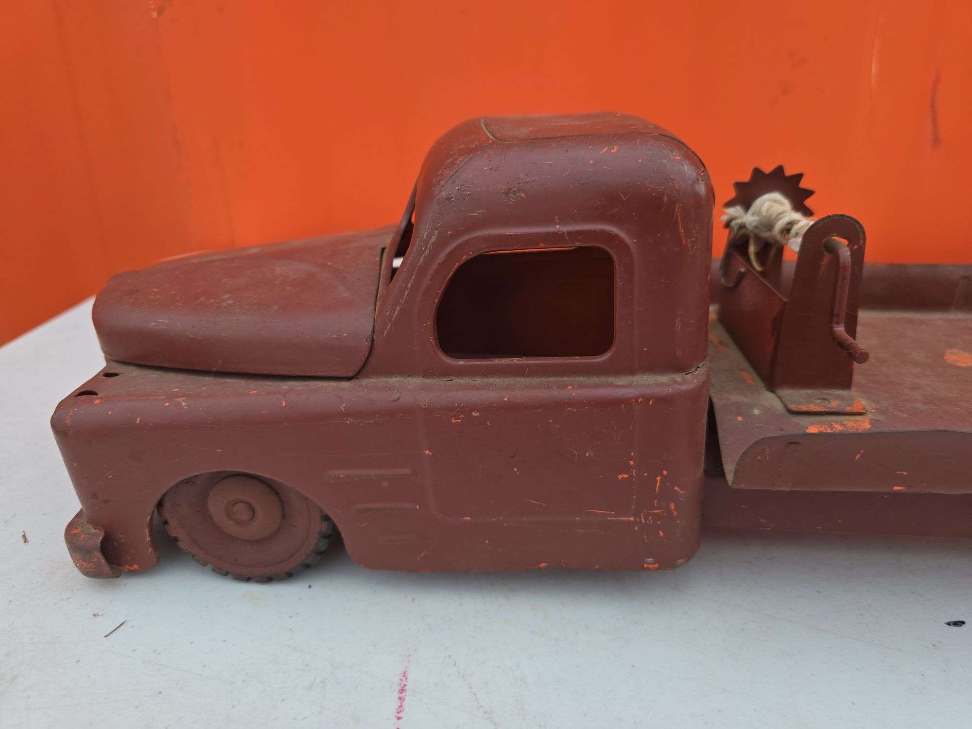 EARLY STRUTCO METAL TOY TRUCK