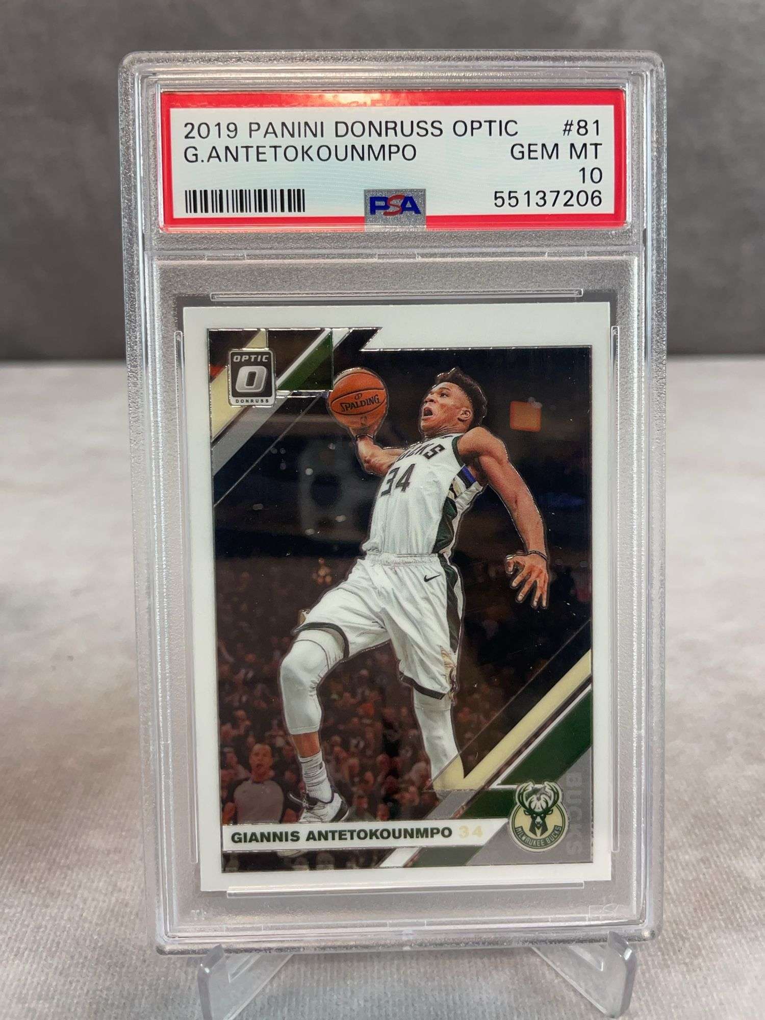 2019 Optic #81 Giannis Antetokounpo PSA 10