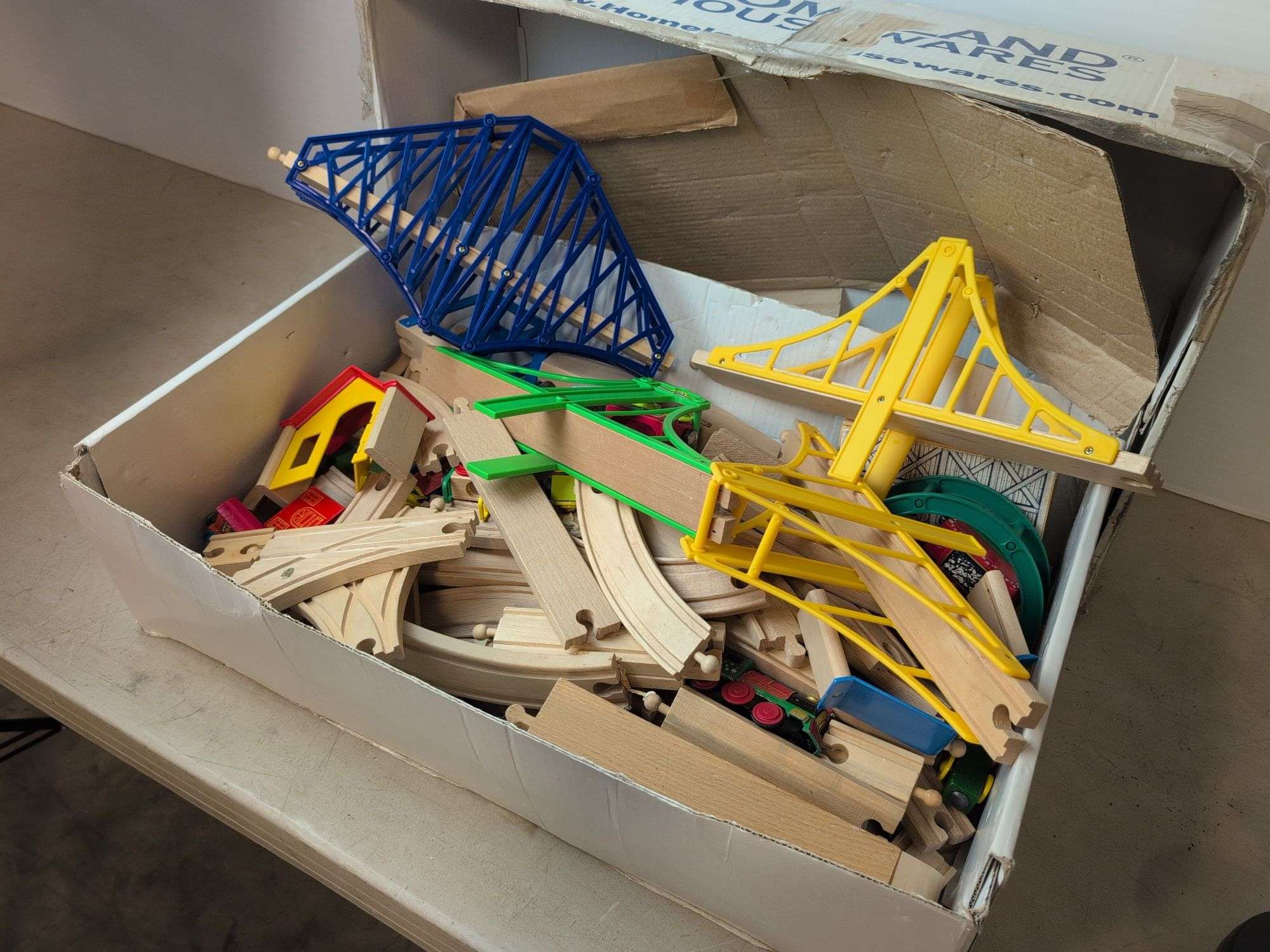 Sesame Street toy building blocks - roads and bridges