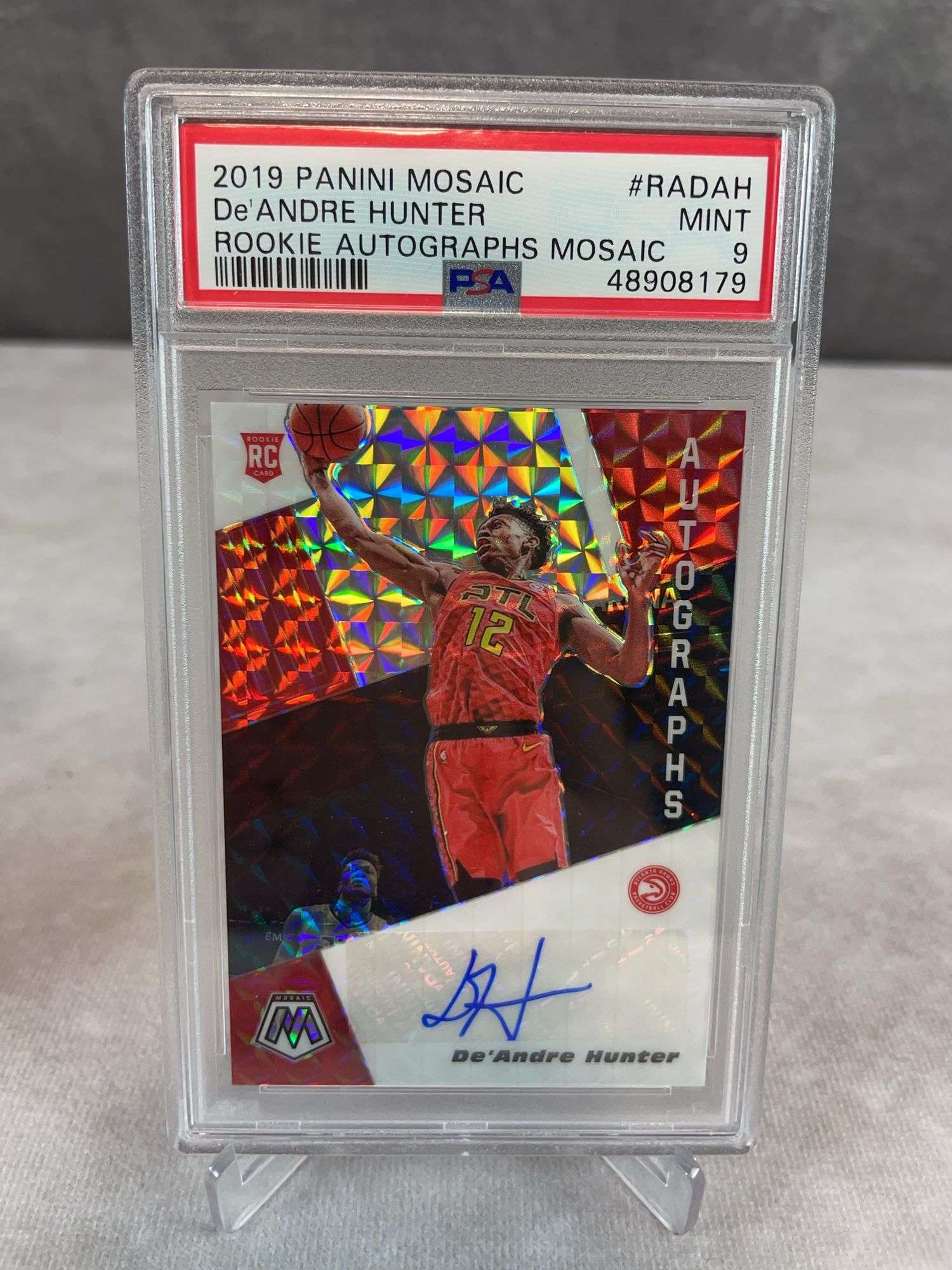 2019 Mosaic Rookie Autographs #RADAH De'Andre Hunter RC Mosaic Prizm PSA 9