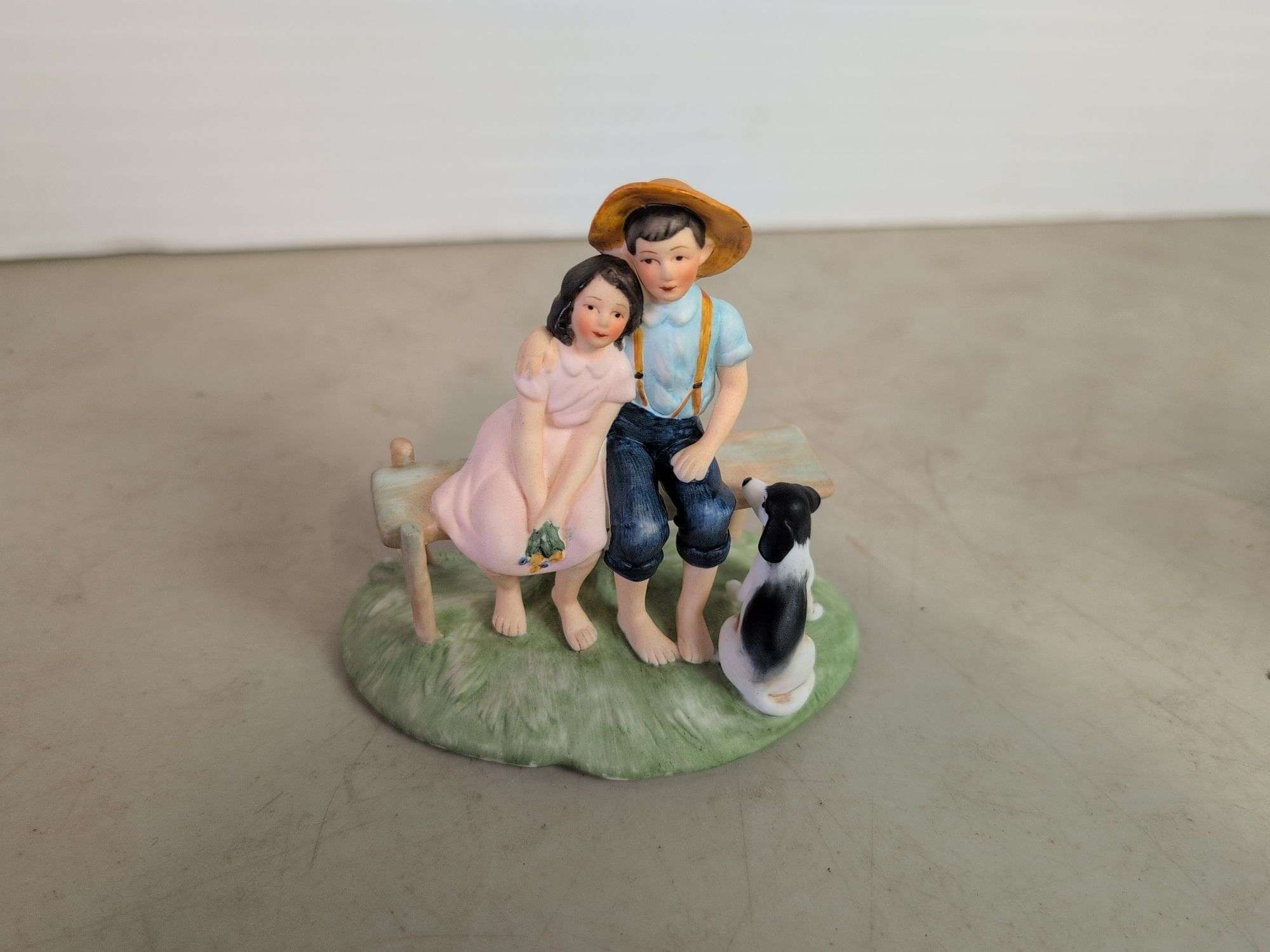 Porcelain Norman Rockwell figurine - Spring - Sweet Serenade