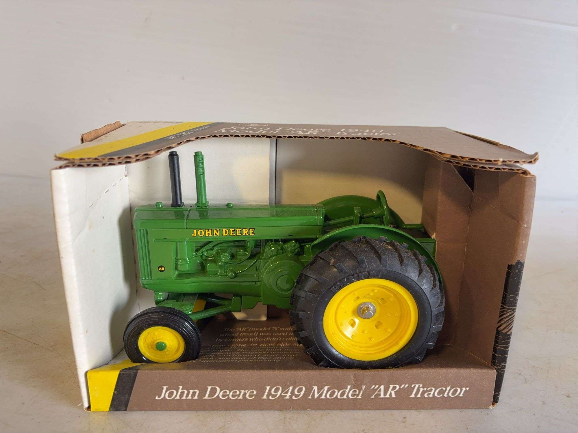 John Deere 1949 model diecast AR tractor - 1/16 scale, dirty