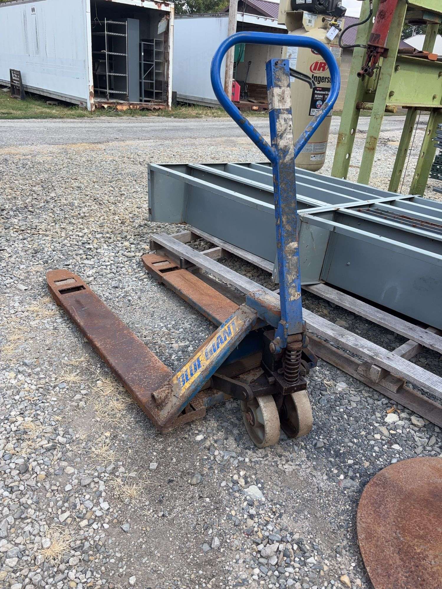 Blue Giant Fork Pallet Jack(works)