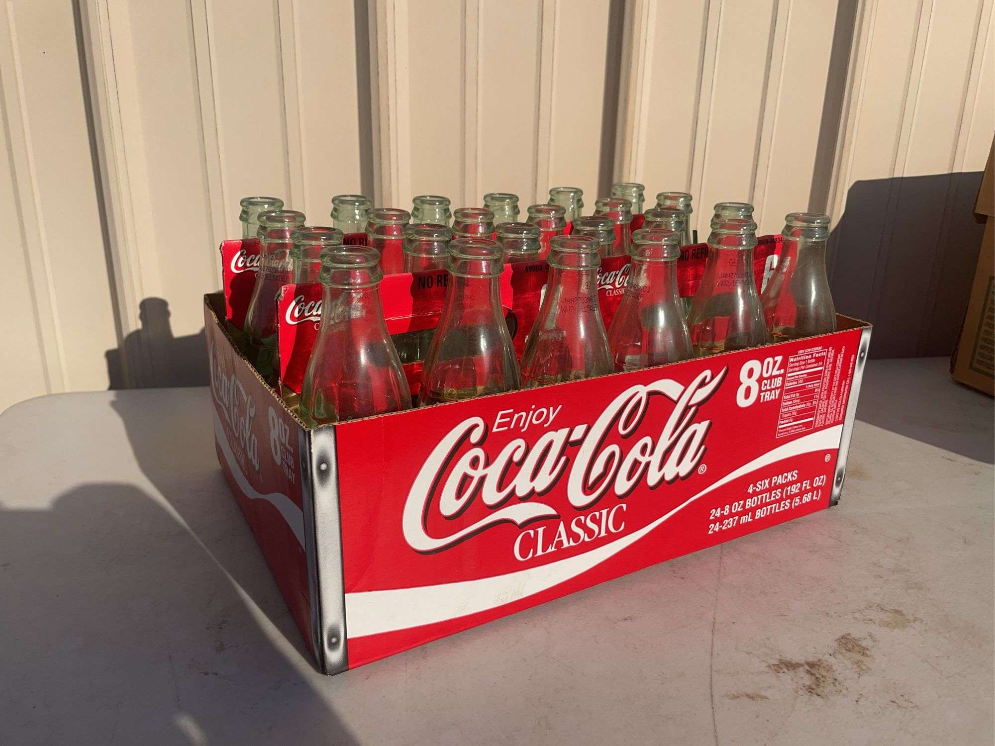Antique Coca Cola case with bottles - 24 bottles