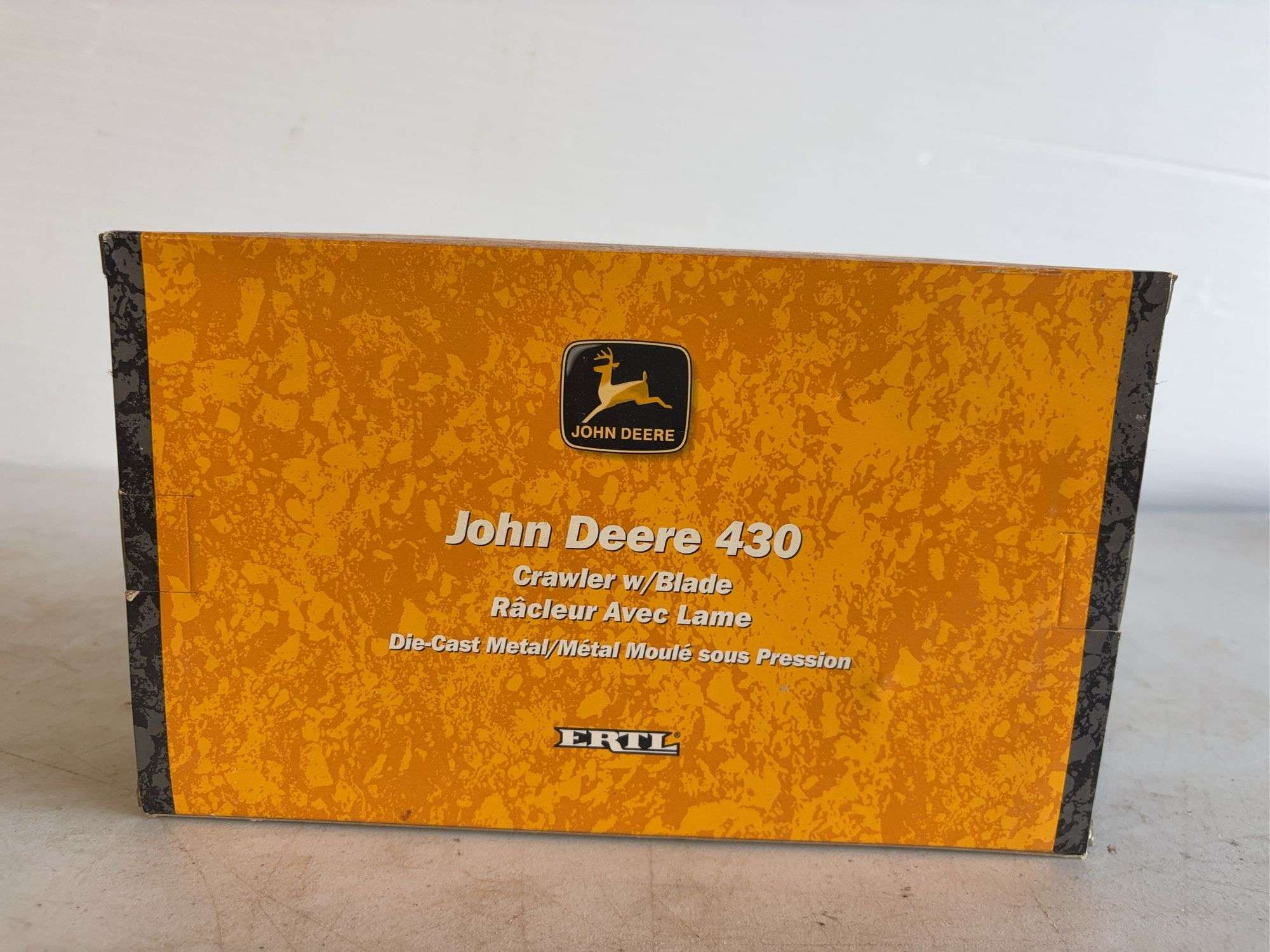 John Deere 430 crawler with blade - 1/16 scale, dirty