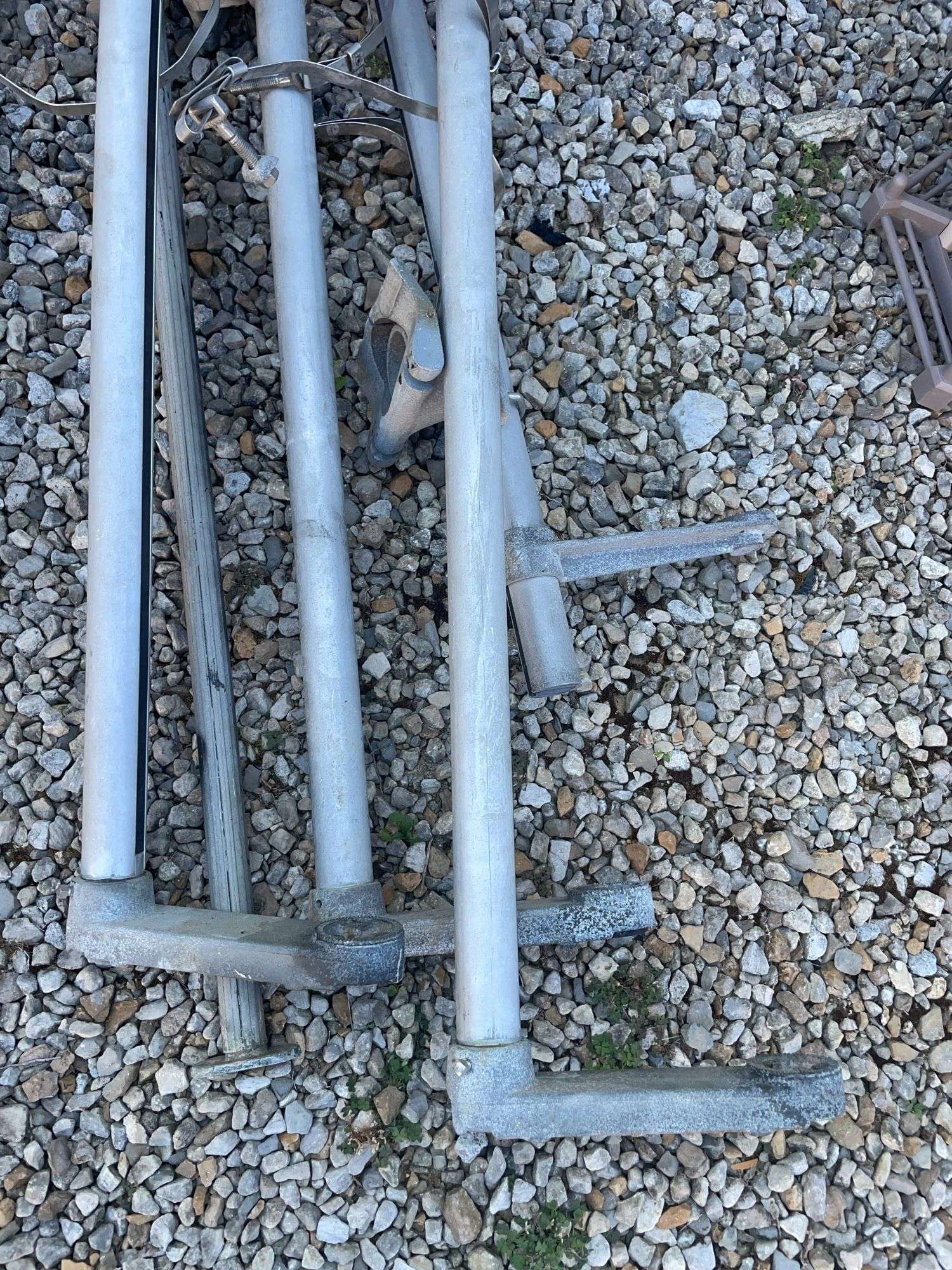 Parking meter stands and (4) legs