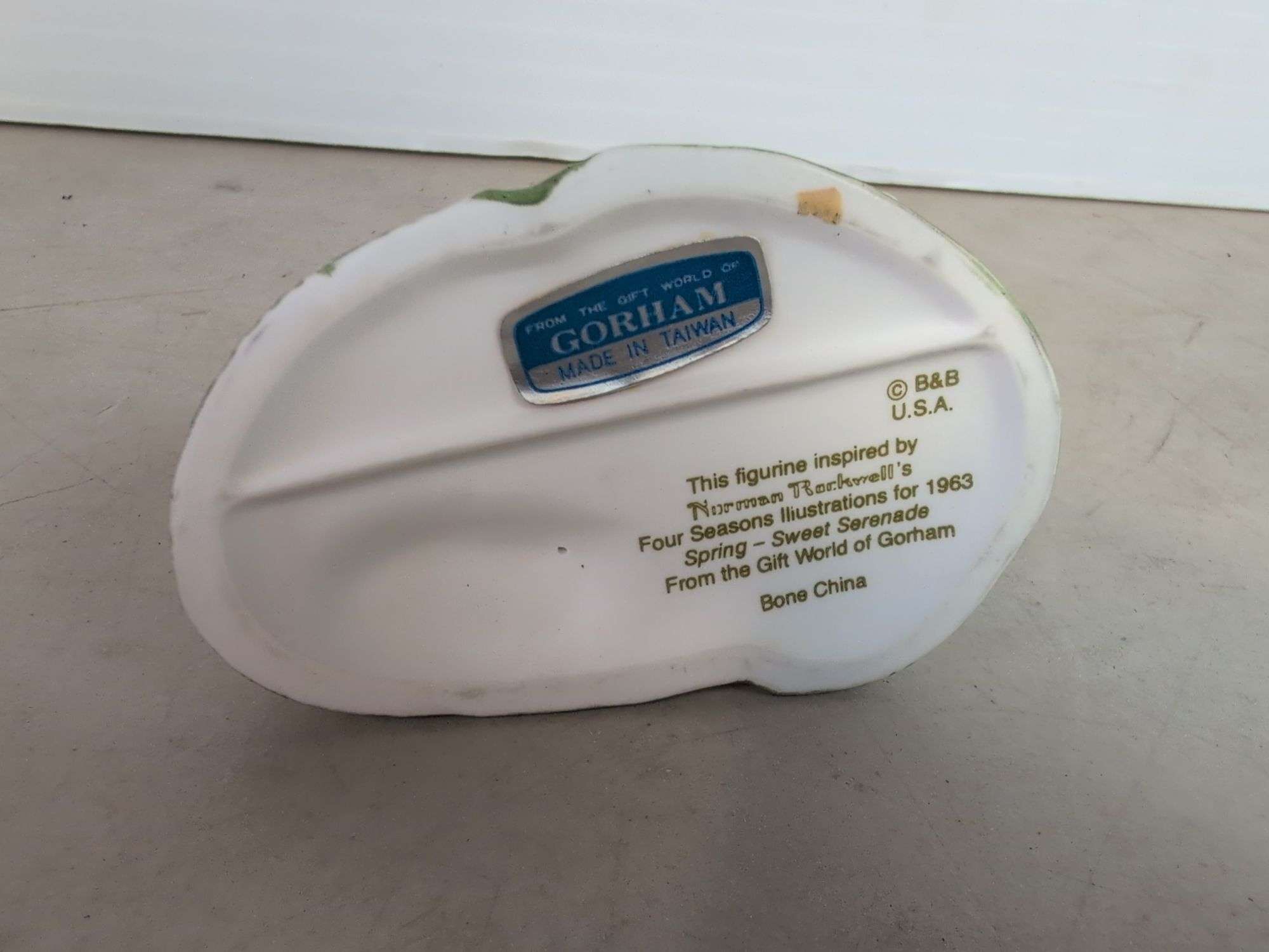 Porcelain Norman Rockwell figurine - Spring - Sweet Serenade