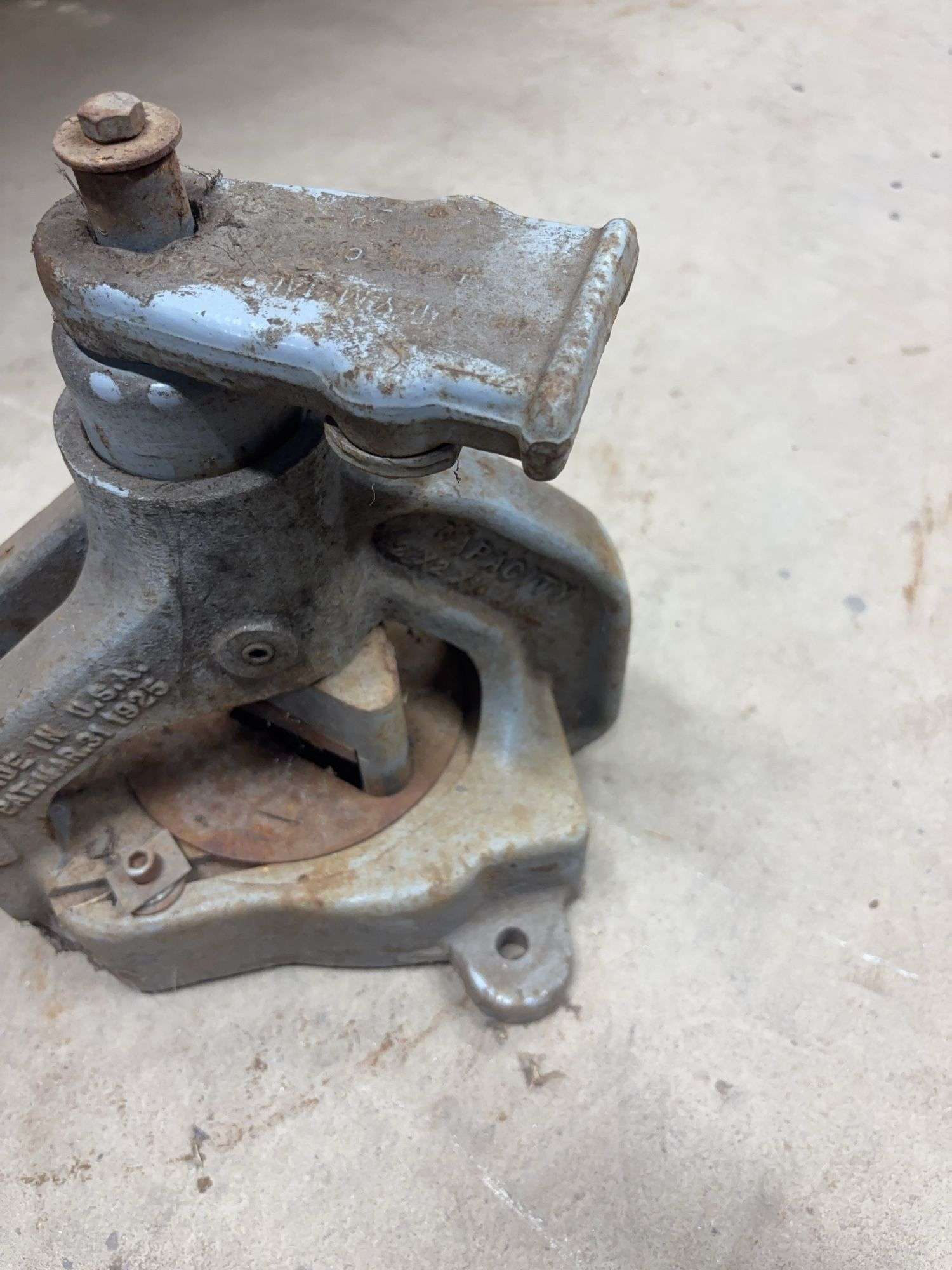 Whitney Metal Angle Iron Notcher