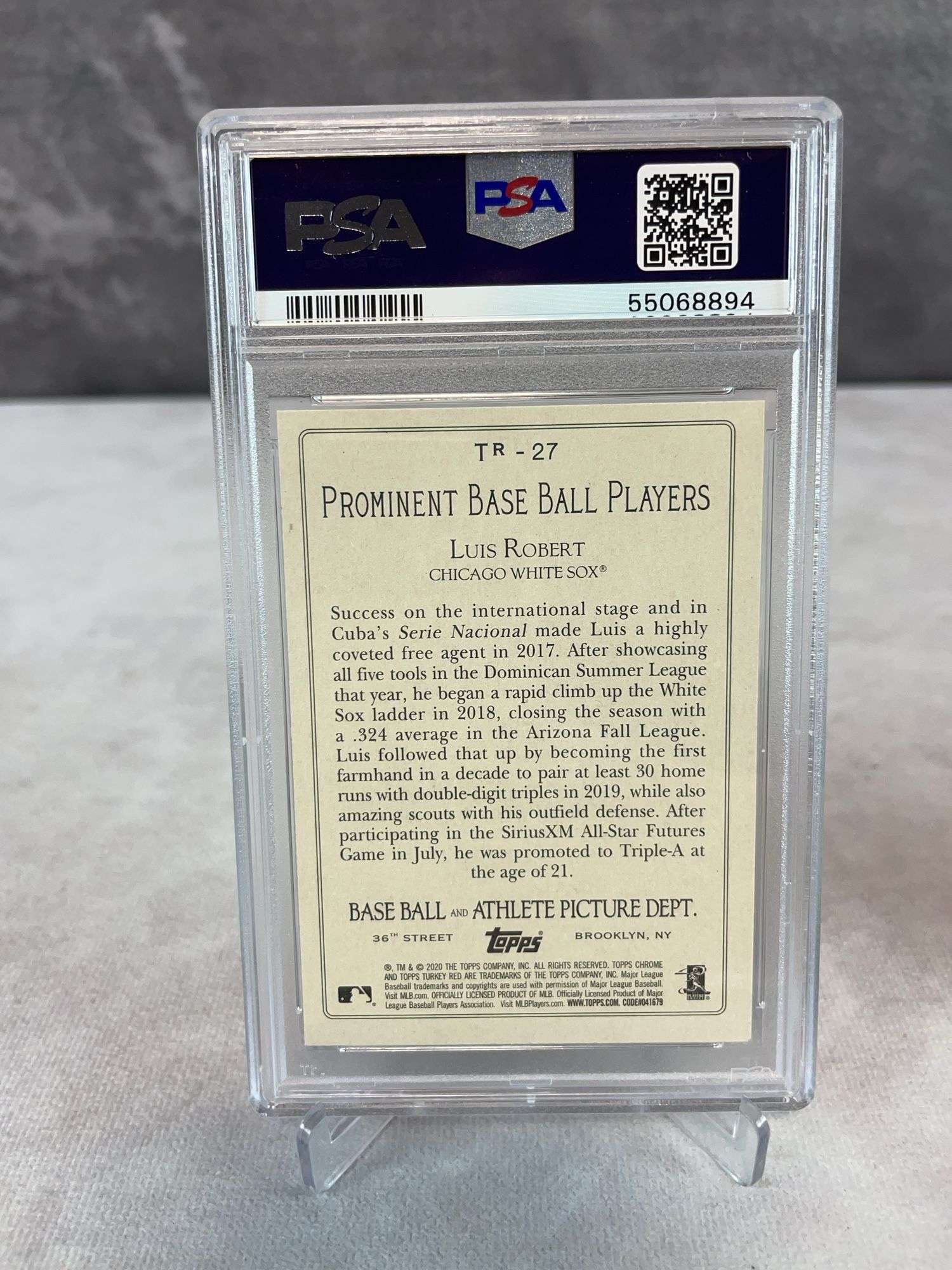 2020 Topps Update Turkey Red #TR27 Luis Robert PSA 10