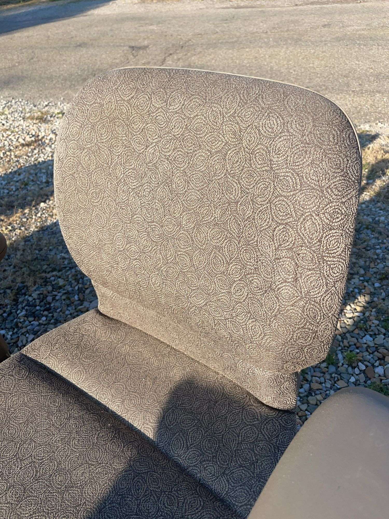 (3) office swivel chairs