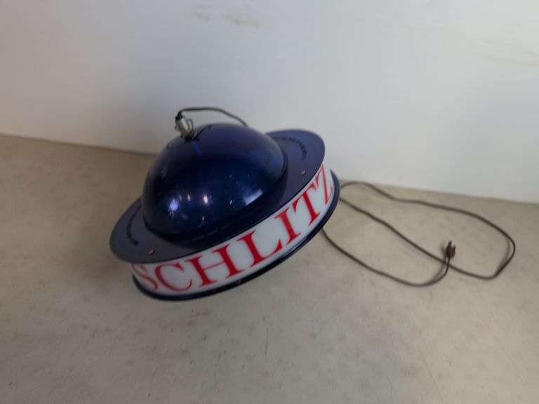 Schlitz hanging lighted sign - works