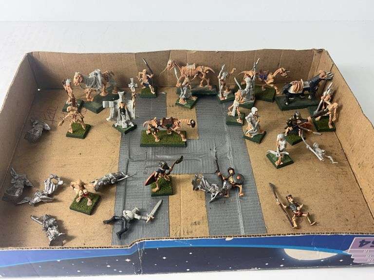 Dungeon & Dragons Dies Cast Warrior Figures