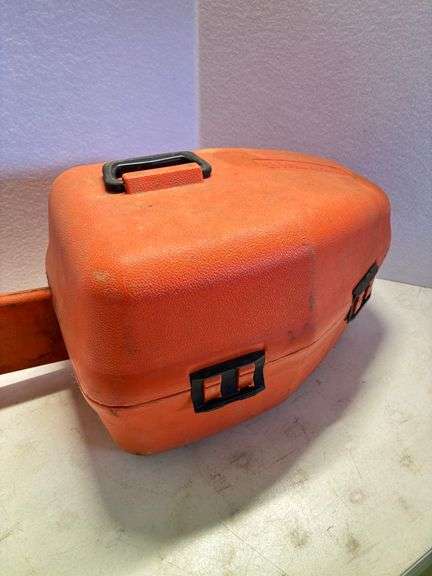 Husqvarna 435 Chainsaw ,X-Torq , (clean)w/Case