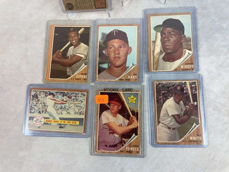 1962 Topps lot of 8: Powell (Rookie), White, Minoso, Jim Kaat, Cepeda, Kaline, Howard