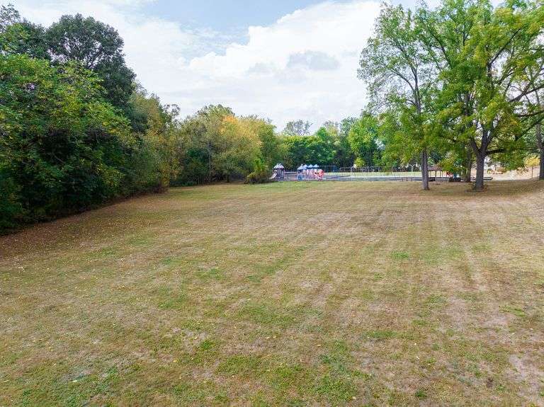 2.992 Acres