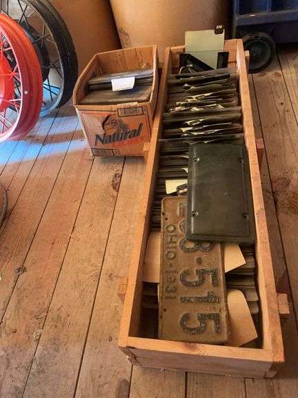 (2) boxes of mostly sign letters