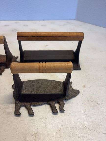 3 Pig Bacon Presses