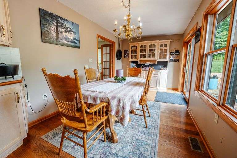 Lodge on 12 Acres with a Million Dollar View, Sold $533,500