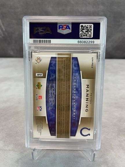 2007 Topps Ultimate Collection Ultimate Materials Gold #UMPE2 Game Used Jersey Peyton Manning PSA 8