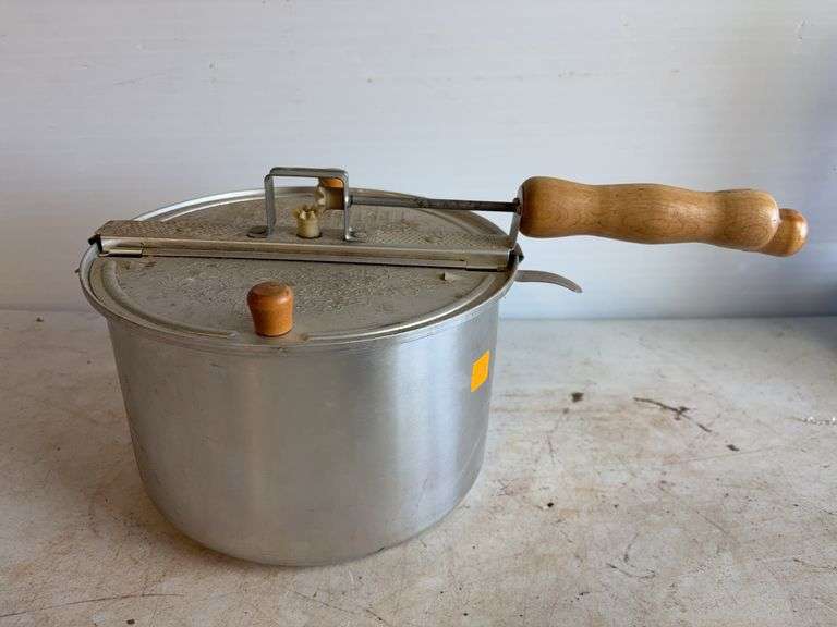 Vintage items - Dietz lantern, other lanterns, and more