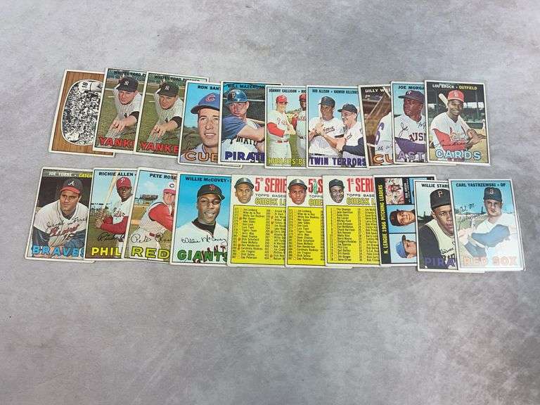 (20) 1967 Topps Hall of Famers - Yaz, Brock, Stargell, Brock, Rose Ford & Others