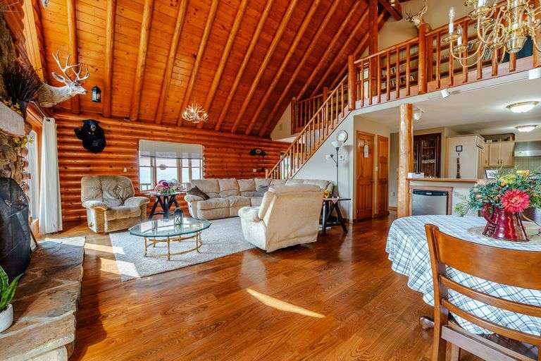 Lodge on 12 Acres with a Million Dollar View, Sold $533,500