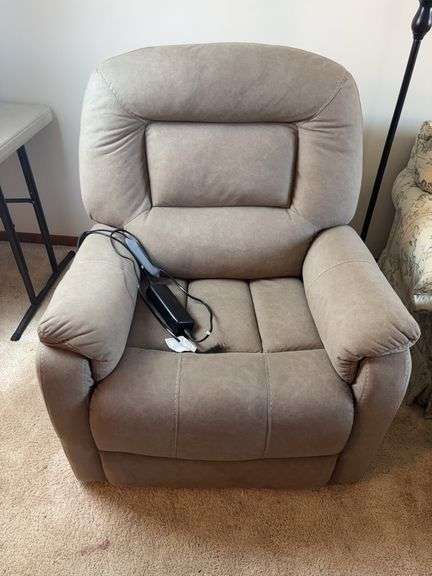 Heavy Duty Electric Lift Recliner Chair , Heated , Massages -36” W