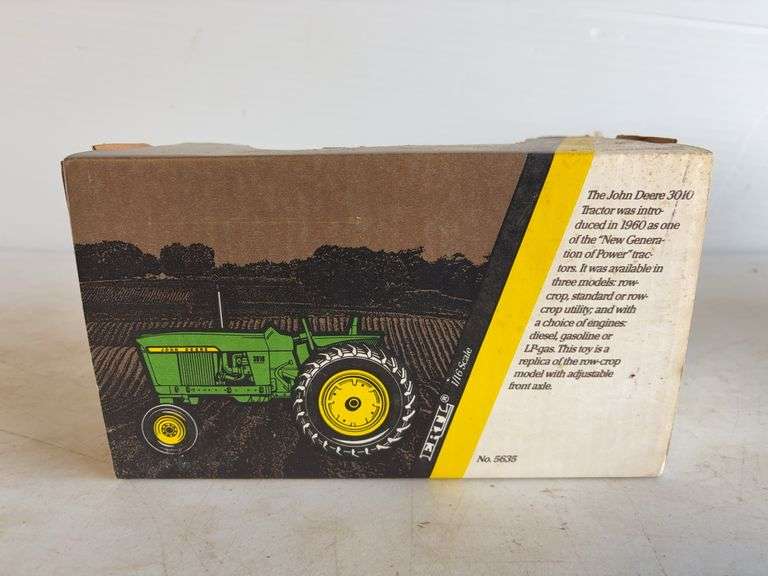 John Deere 1960 model 3010 tractor - 1/16 scale, dirty