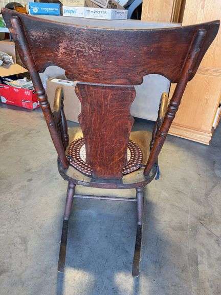 Vintage rocking chair - 21.5" wide and 36" tall