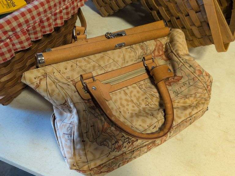 Vintage nativity set, Crayola chalk and crayons, purse, and baskets