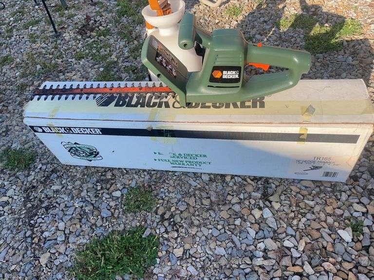 Black & decker trimmer and groundwork pump sprayer