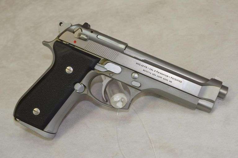 Beretta Mod 92FS Cal 9MM - Kaufman Realty & Auctions