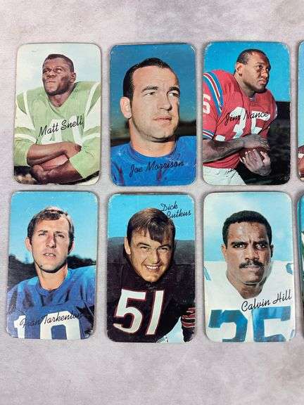 (11) 1970 Topps Super Cards - Simpson, Wilson, Hill, Butkus, Tarkenton & Others