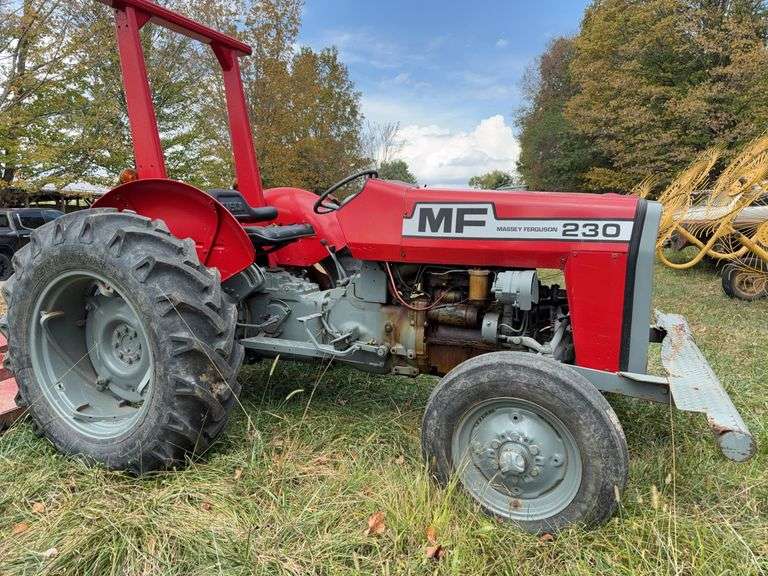 Massey Ferguson 230 Tractor