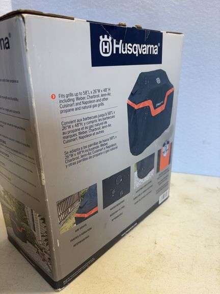 Husqvarna Deluxe Grill Cover ( New)