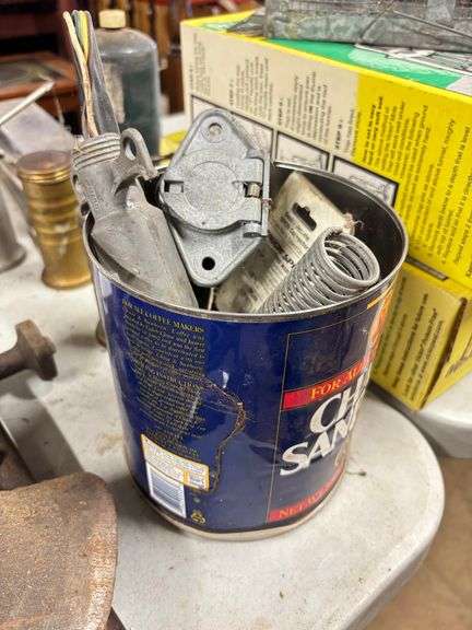 Truck Plugs , Oil Cans